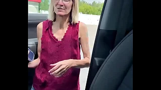 Amateur skinny granny getting a pov quickie creampie